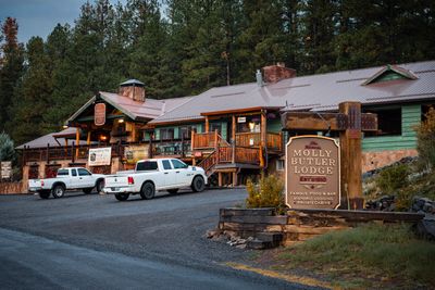 Molly Butler Lodge - Historic Arizona Mountain Resort